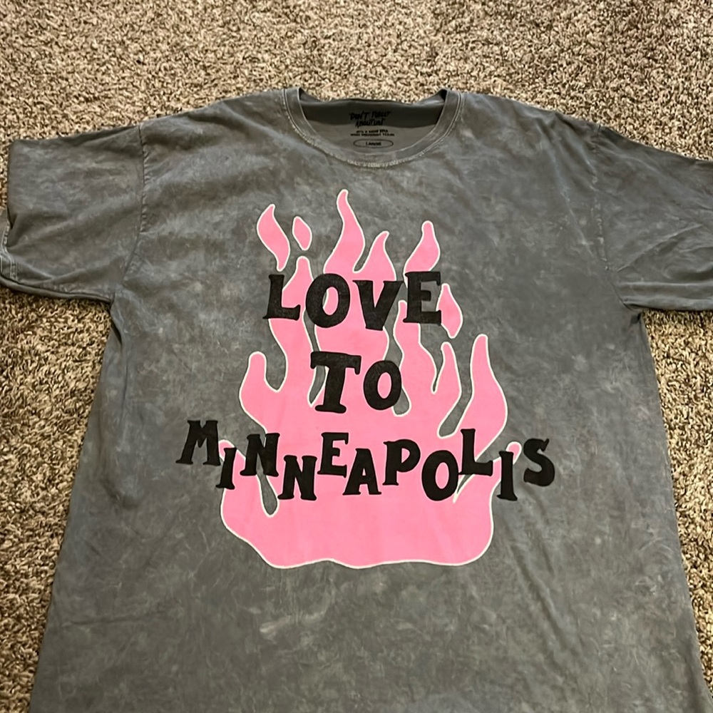 Joe Fresh Good Graphic Tshirt